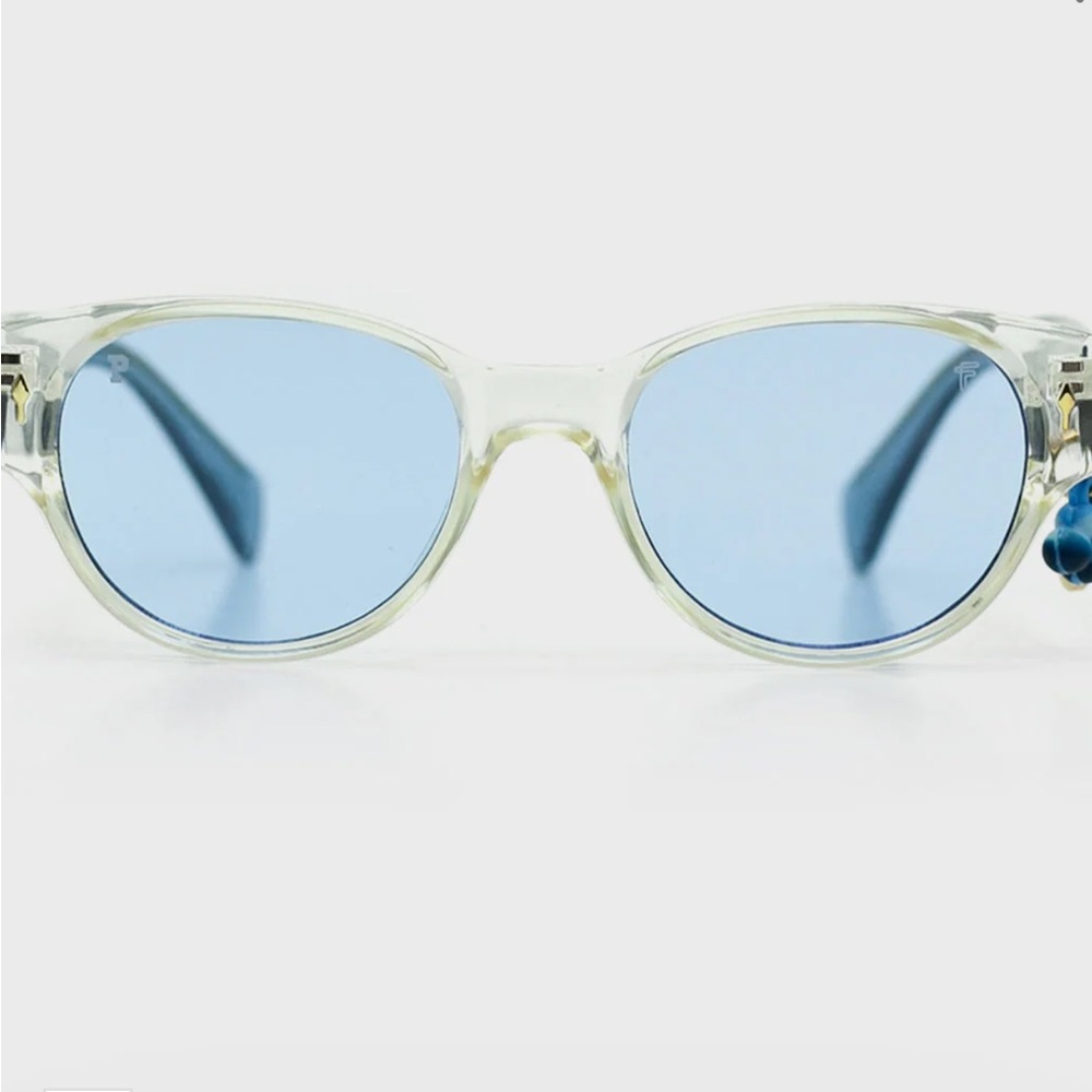 SKY BLUE PARCHITA X FENTO SUNGLASSES